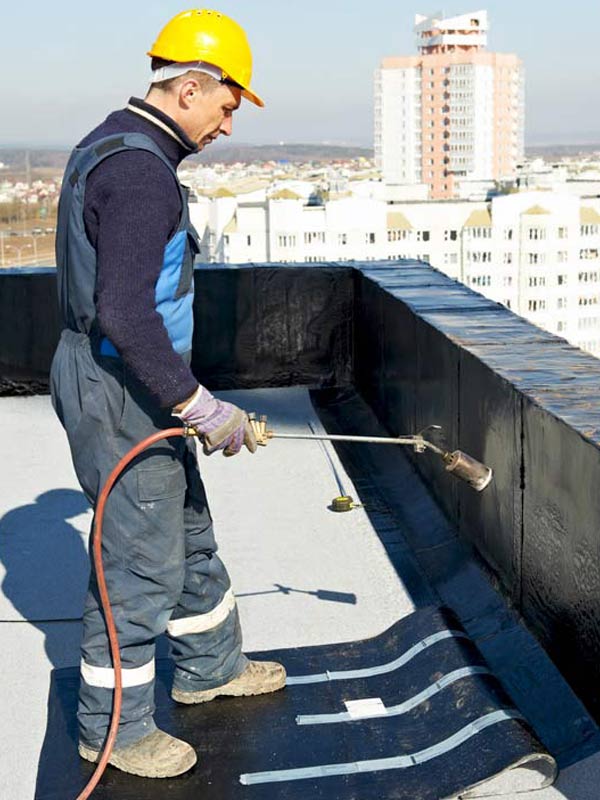 HMPRO COUVERTURE TOURS : couvreur en INDRE-ET-LOIRE (37) sur TOURS et les alentours. : Travaux de couverture, zinguerie, nettoyage démoussage peinture hydrofuge toiture, étanchéité toit terrasse, isolation toit / comble, traitement bois charpente,, nettoyage, démoussage, imperméabilisation, ravalement peinture façade, pose débardage et nettoyage des extérieurs. HMPRO Couverture Tours : intervention en INDRE-ET-LOIRE (37) sur TOURS et les alentours.
